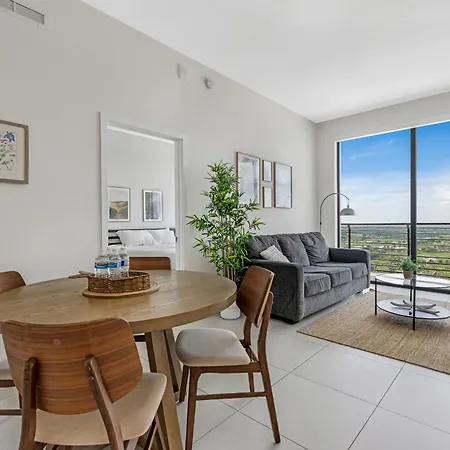 Enchanting Condo In The Heart Of Doral With Golf Course Views